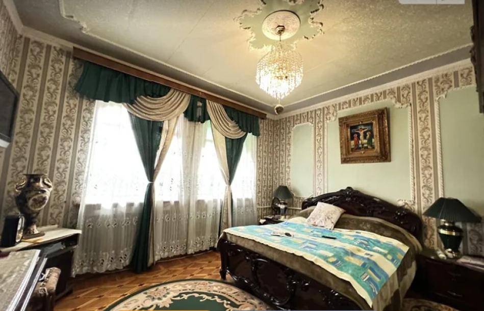 Дом, 4-кімн., Харьков, Шишковка