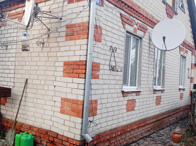 Дом, 4-кімн., Золочев, Богодуховский район