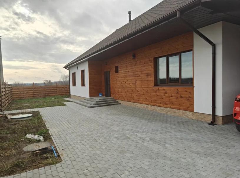 Дом, 4-кімн., Бабаи, Харьковский район