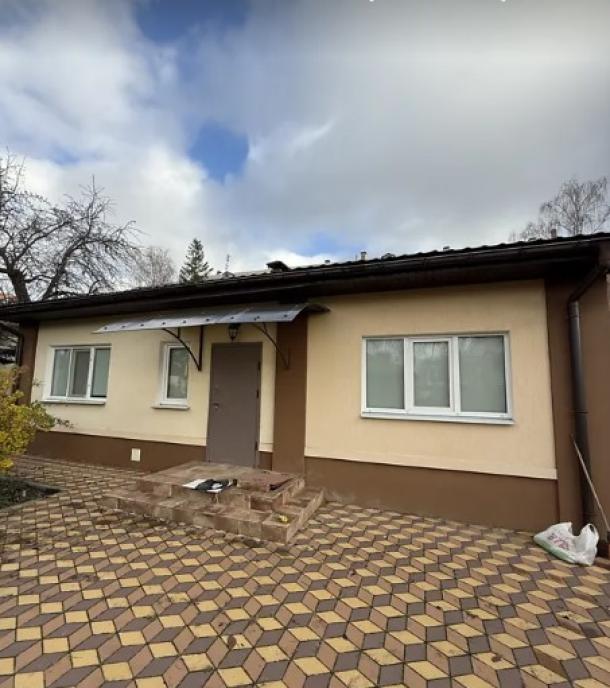 Дом, 4-кімн., Харьков, Алексеевка