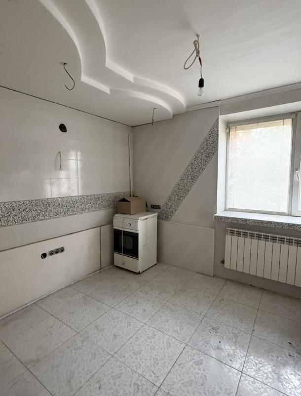 Дом, 6-кімн., Харьков, Холодная Гора