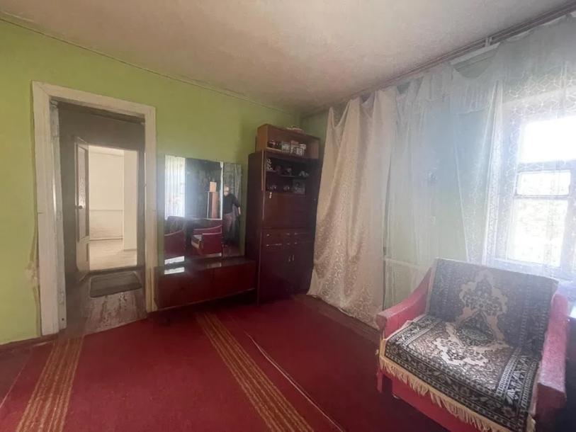 Дом, 3-кімн., Харьков, Песочин