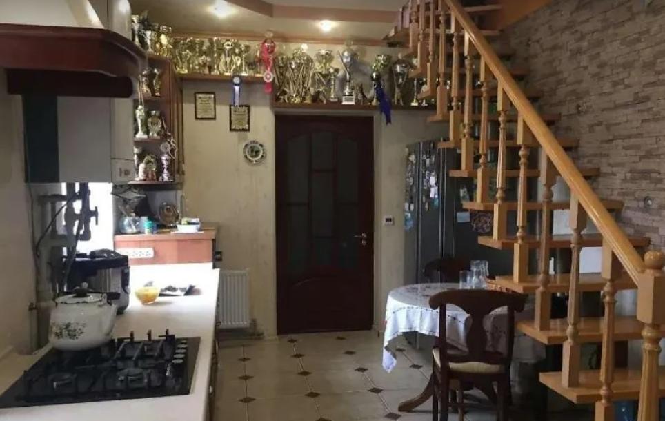 Дом, 5-кімн., Харьков, Москалевка