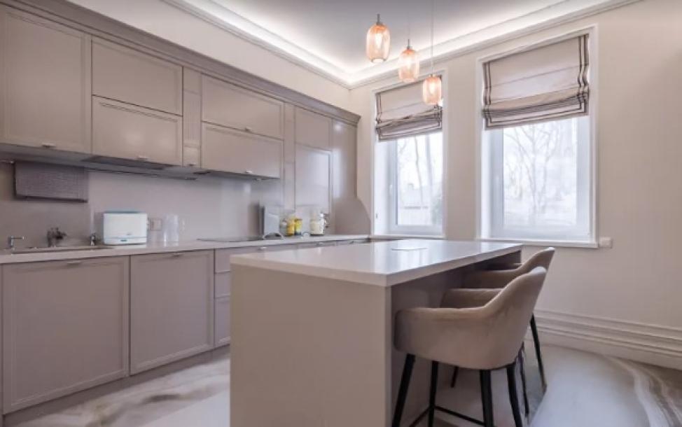 Дом, 5-кімн., Харьков, Жуковского поселок