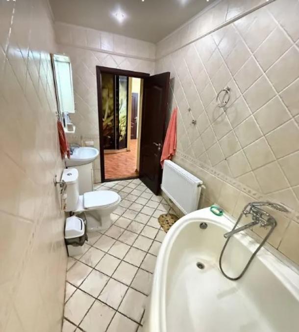 Дом, 5-кімн., Харьков, Журавлевка