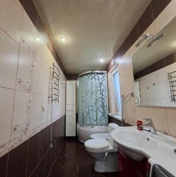 Дом, 6-кімн., Харьков, Киевская метро