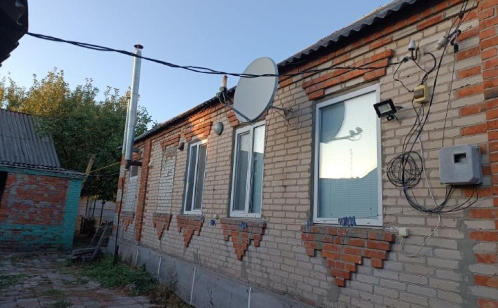 Дом, 4-кімн., Золочев, Богодуховский район