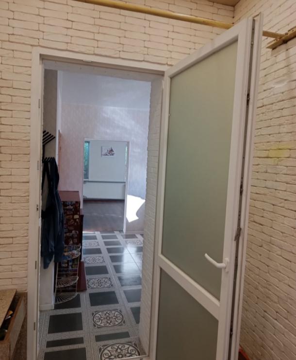 Дом, 4-кімн., Золочев, Богодуховский район