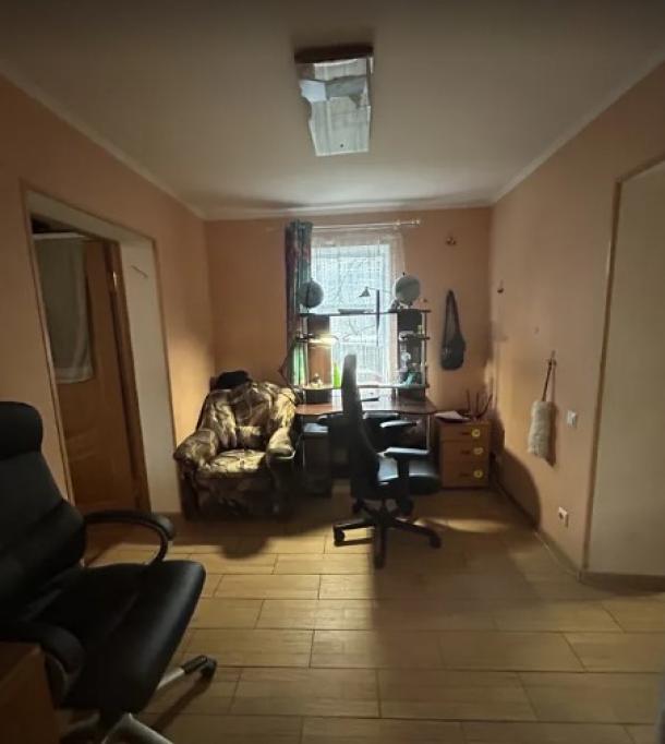 Дом, 4-кімн., Харьков, Холодная Гора