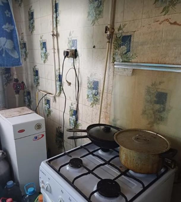 Дом, 3-кімн., Харьков, Ледное