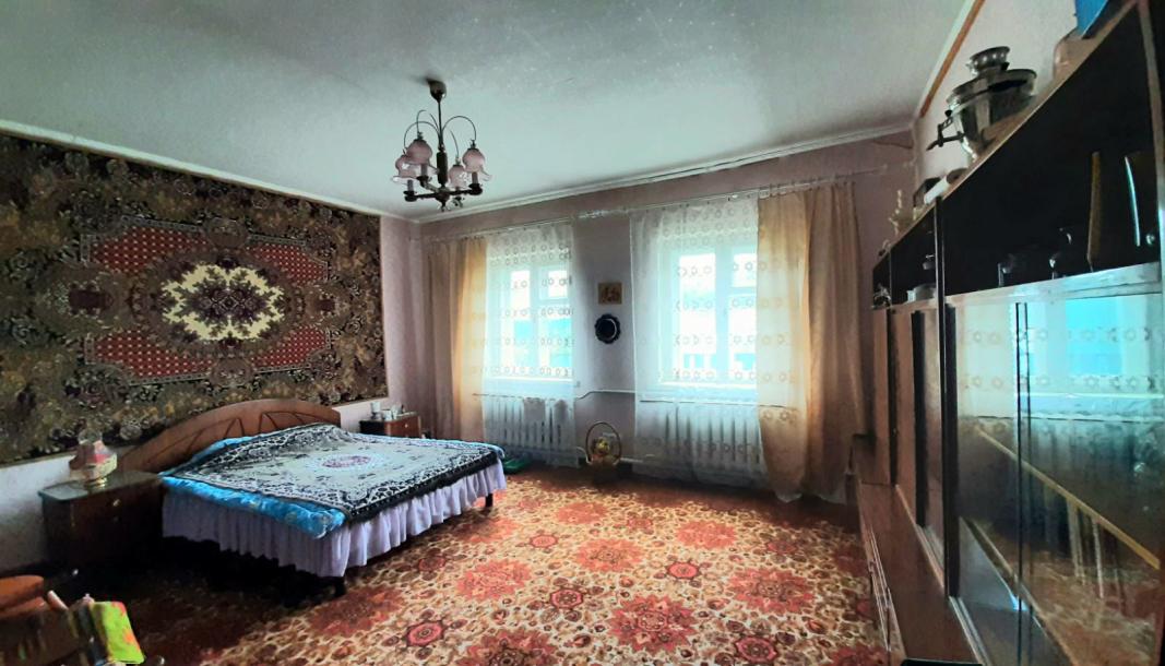 Дом, 4-кімн., Мерефа, Харьковский район