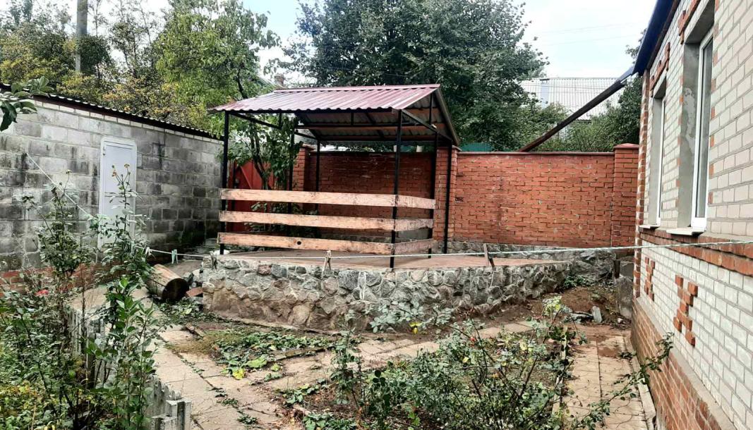 Дом, 4-кімн., Мерефа, Харьковский район