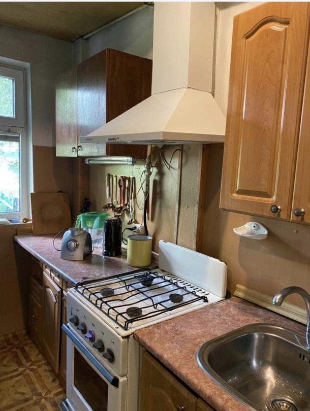 Дом, 5-кімн., Харьков, Павловка