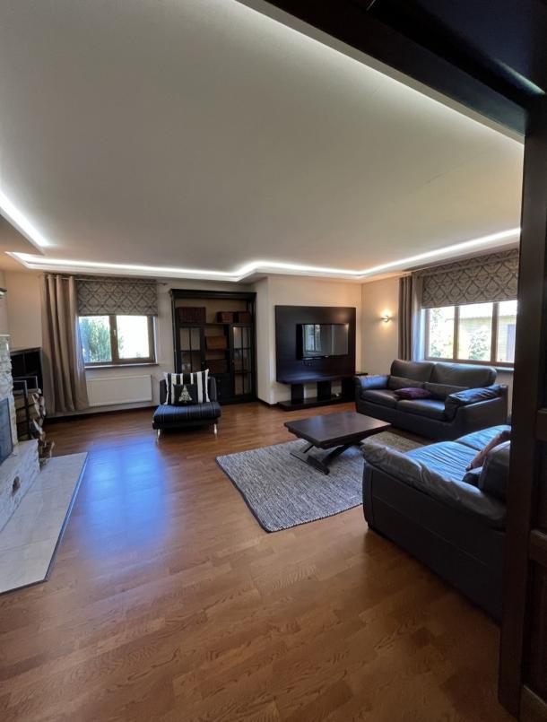 Дом, 5-кімн., Харьков, Большая Даниловка