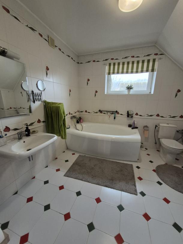 Дом, 5-кімн., Харьков, Большая Даниловка