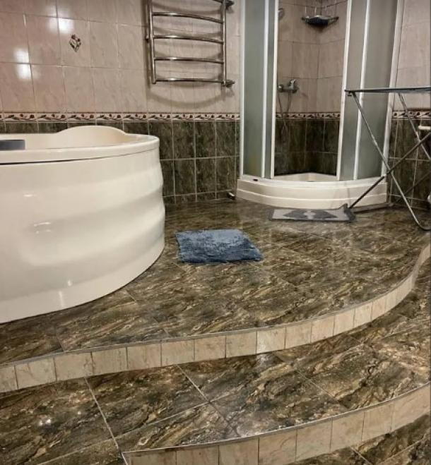 Дом, 5-кімн., Харьков, Холодная Гора