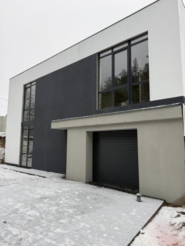 Дом, 4-кімн., Харьков, Жихарь