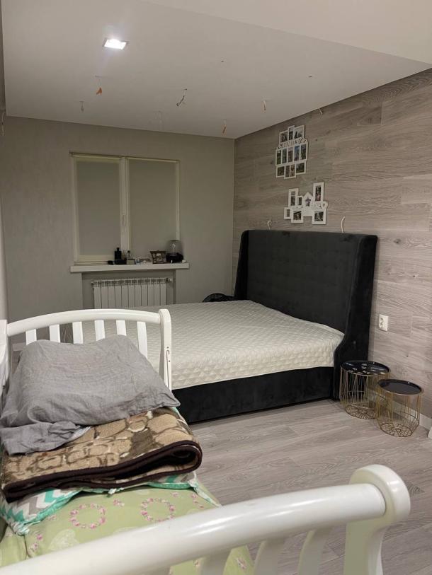 Дом, 5-кімн., Харьков, Одесская