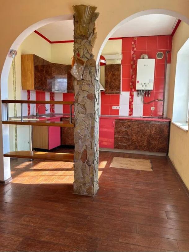 Дом, 5-кімн., Харьков, Ледное