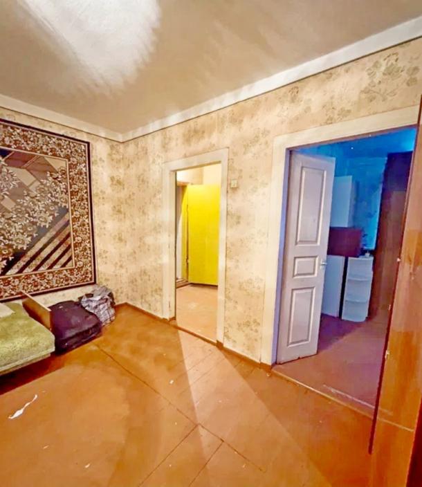 Дом, 4-кімн., Люботин, Харьковский район