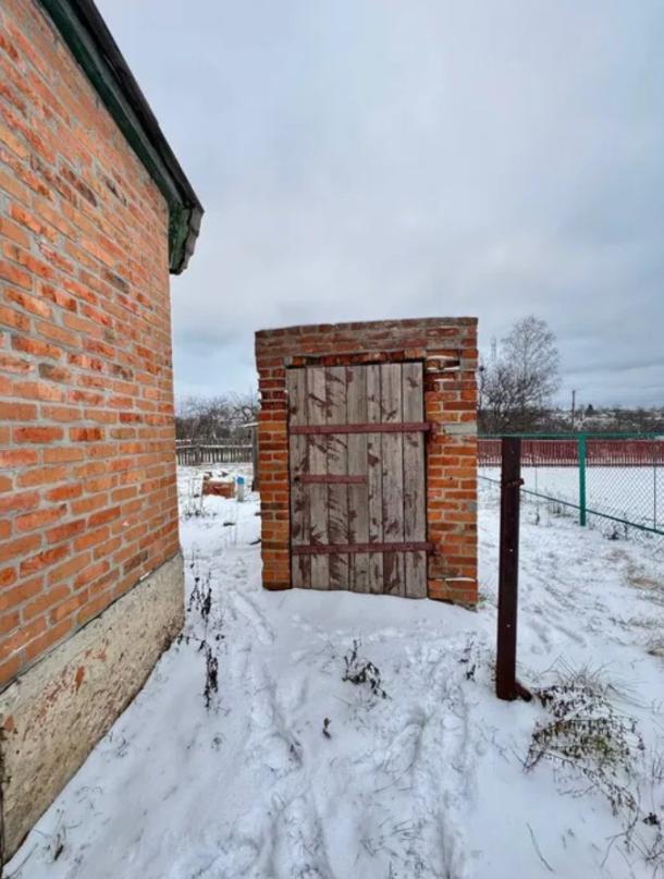 Дом, 4-кімн., Люботин, Харьковский район