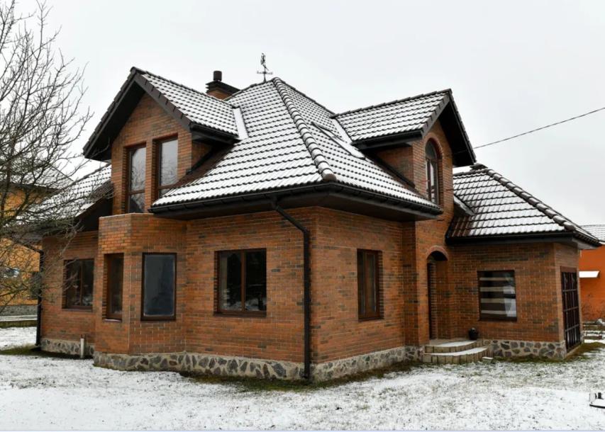 Дом, 4-кімн., Харьков, Салтовка