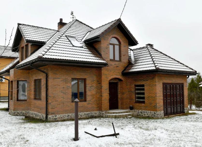 Дом, 4-кімн., Харьков, Салтовка