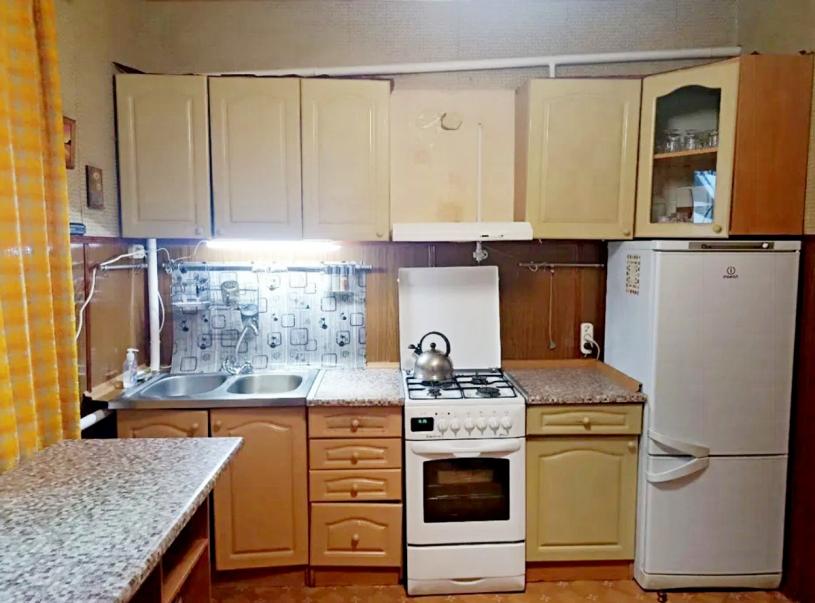 Дом, 3-кімн., Валки, Богодуховский район