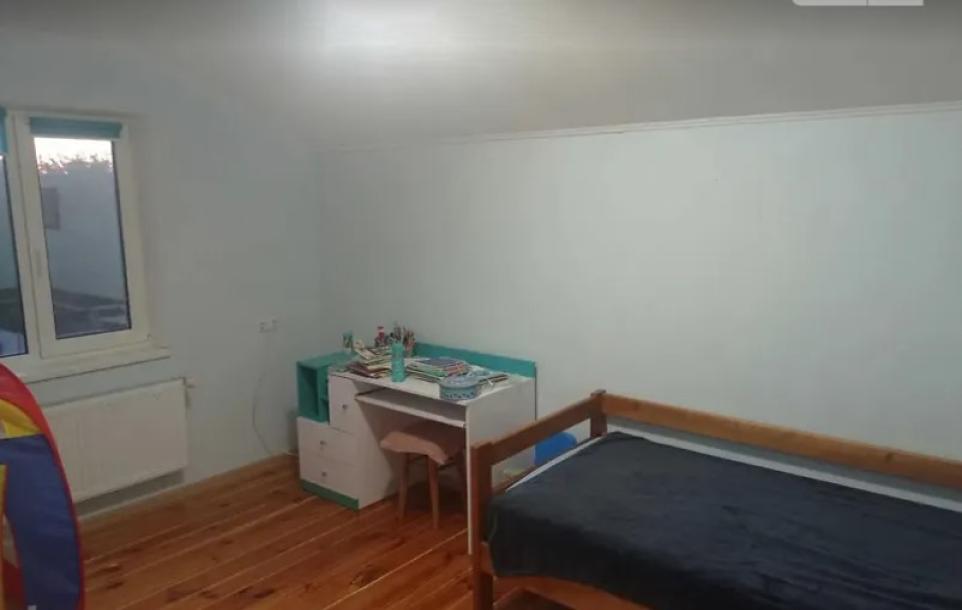 Дом, 9-кімн., Харьков, Павлово Поле