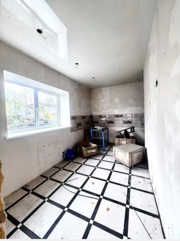 Дом, 2-кімн., Харьков, Новожаново