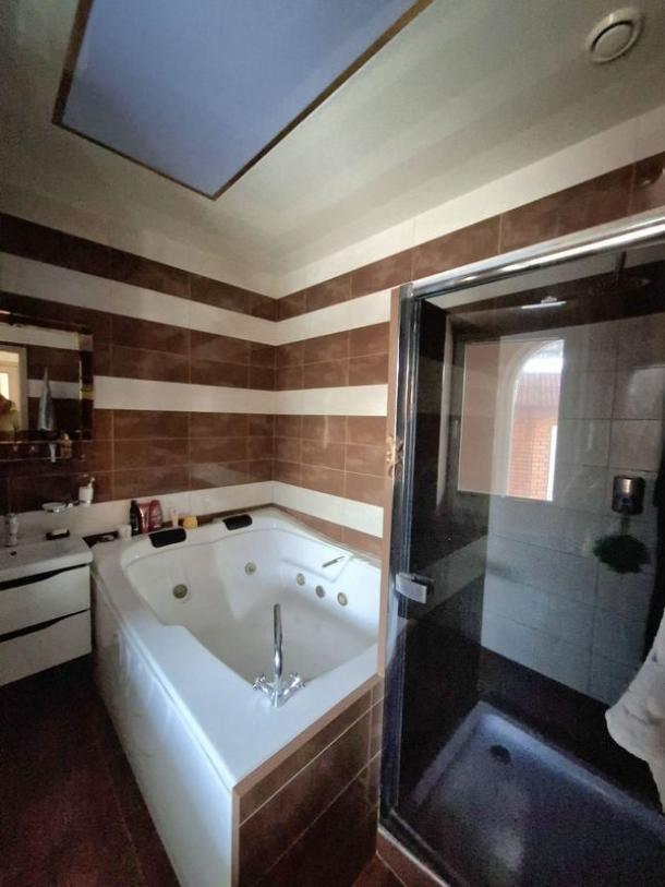 Дом, 5-кімн., Харьков, Холодная Гора