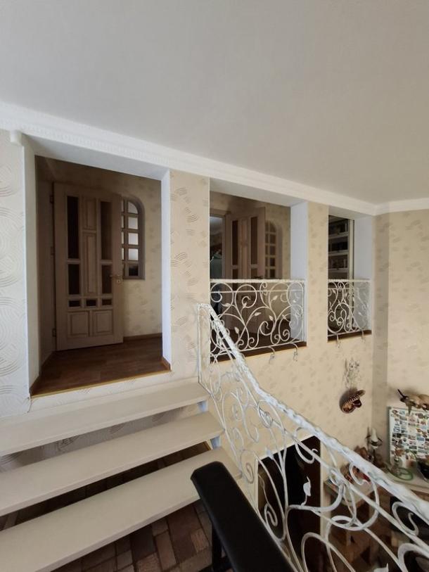 Дом, 5-кімн., Харьков, Холодная Гора