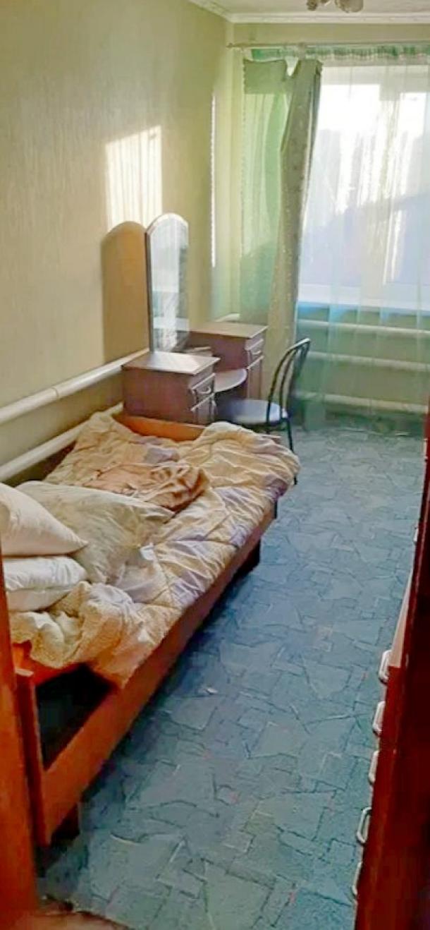 Дом, 3-кімн., Золочев, Богодуховский район