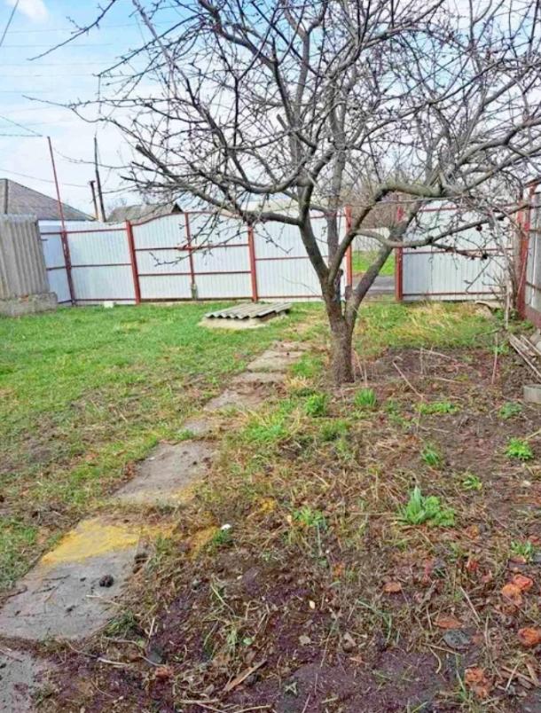 Дом, 3-кімн., Золочев, Богодуховский район