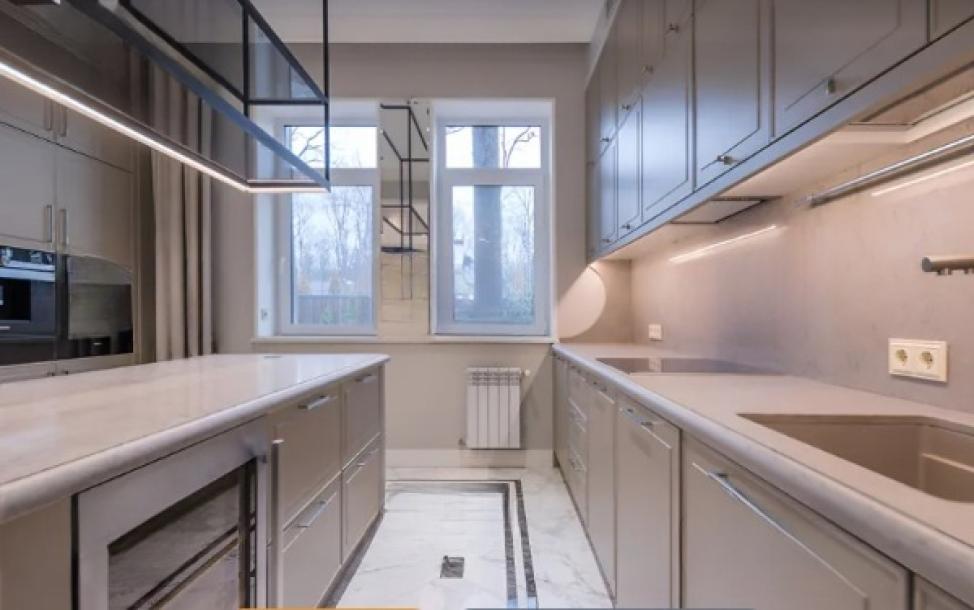 Дом, 5-кімн., Харьков, Жуковского поселок