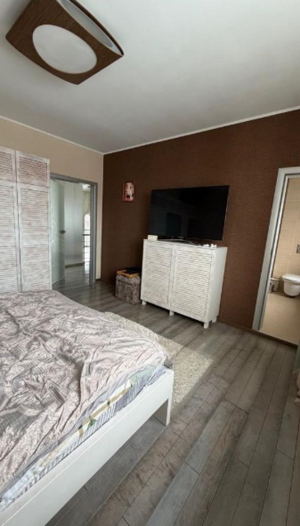 Дом, 7-кімн., Харьков, Восточный