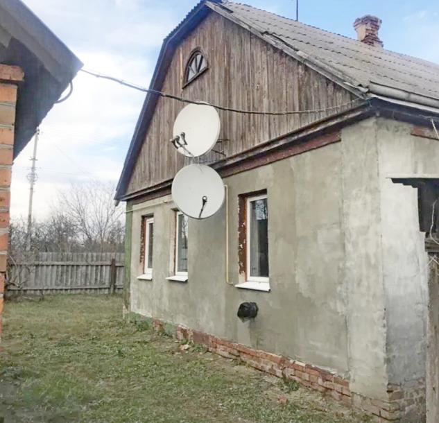Дом, 4-кімн., Люботин, Харьковский район