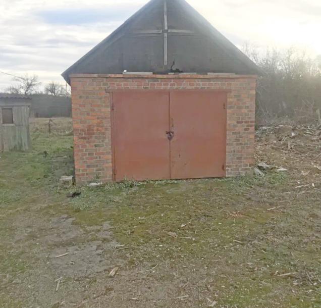 Дом, 4-кімн., Люботин, Харьковский район