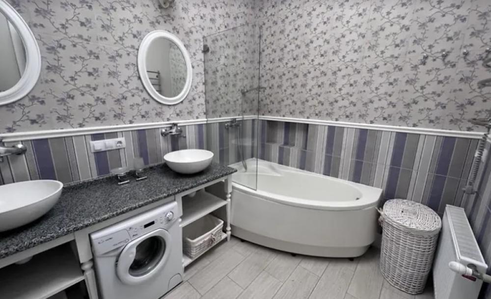 Дом, 3-кімн., Харьков, Алексеевка