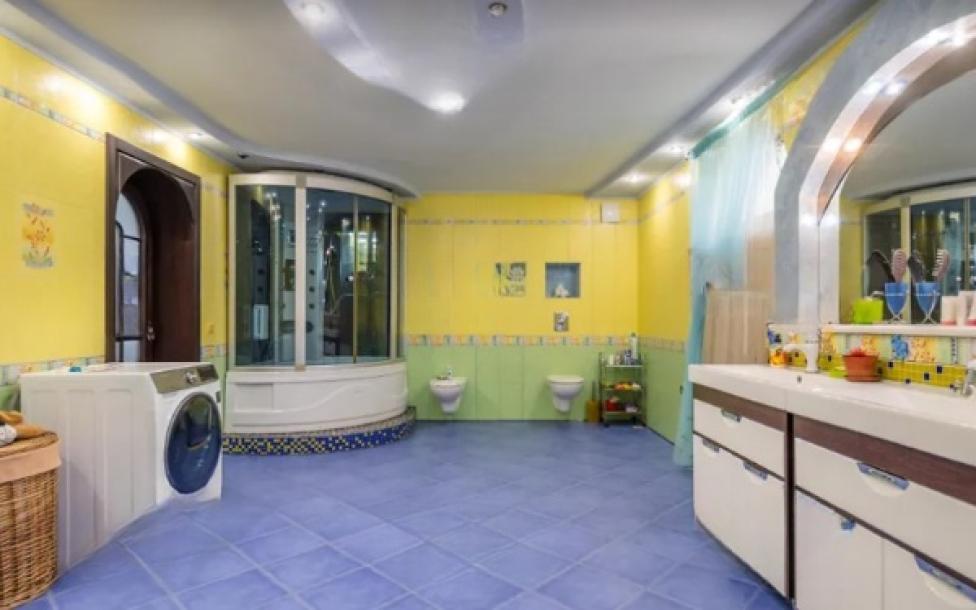 Дом, 4-кімн., Харьков, Холодная Гора