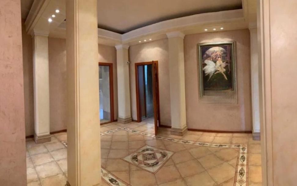 Дом, 4-кімн., Харьков, Большая Даниловка