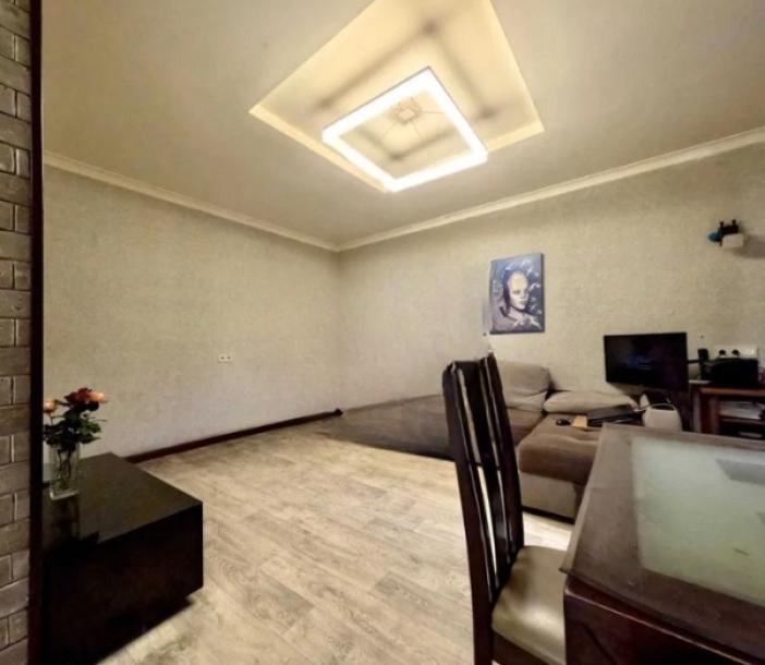 Дом, 3-кімн., Харьков, Холодная Гора