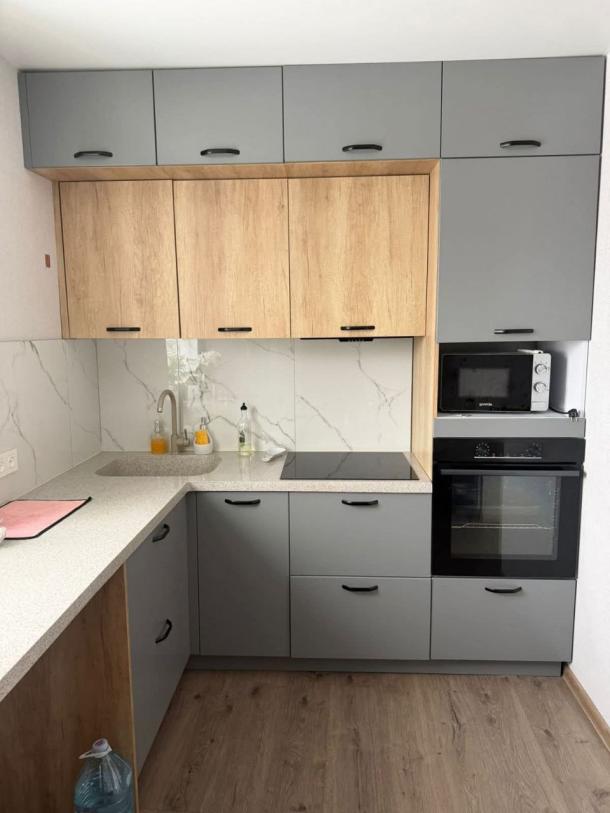 Дом, 3-кімн., Печенеги, Чугуевский район