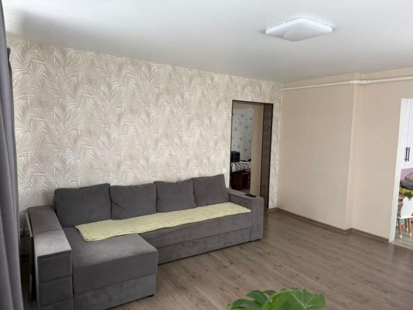 Дом, 3-кімн., Печенеги, Чугуевский район