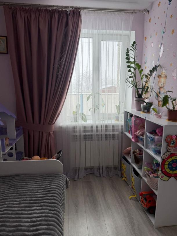 Дом, 3-кімн., Печенеги, Чугуевский район