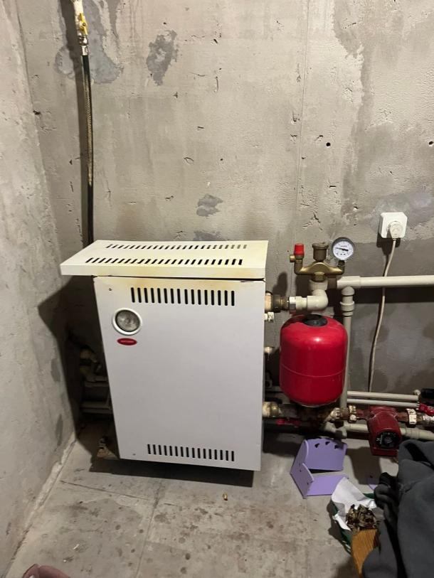 Дом, 3-кімн., Печенеги, Чугуевский район