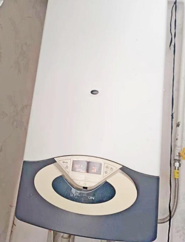 Дом, 4-кімн., Харьков, Ивановка