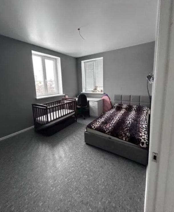 Дом, 4-кімн., Харьков, Одесская