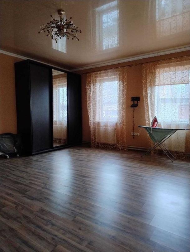 Дом, 5-кімн., Мерефа, Харьковский район