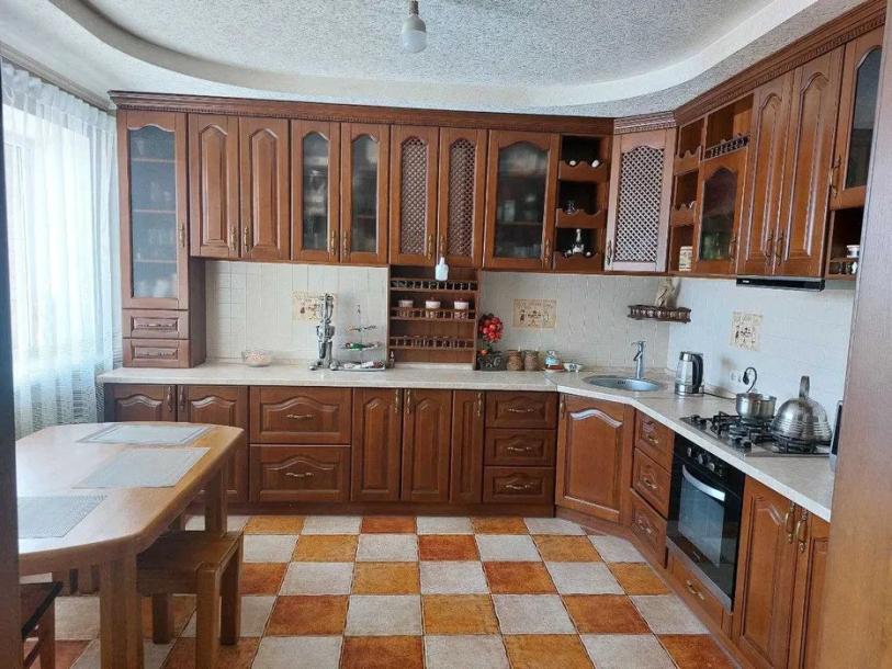 Дом, 4-кімн., Высокий, Харьковский район